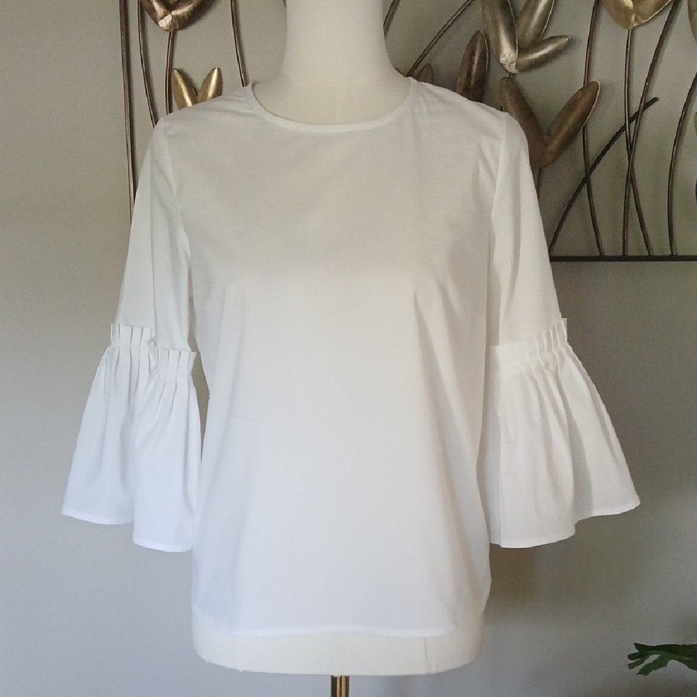 Marled - White Top with 1/2 Bell Sleeve